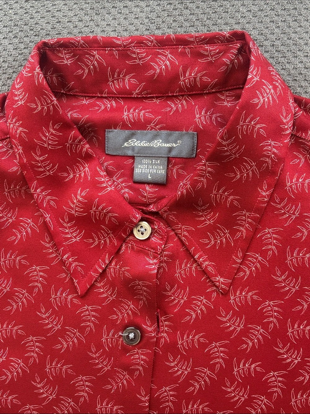 Eddie Bauer Red Printed 100% Silk Button-Up Shirt